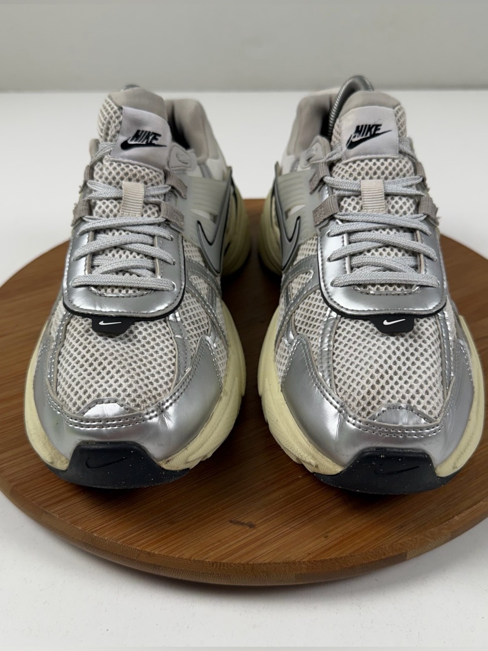 Nike V2K Run Metallic Silver & Cream Mesh Trainer Sneakers - Picture 2 of 9